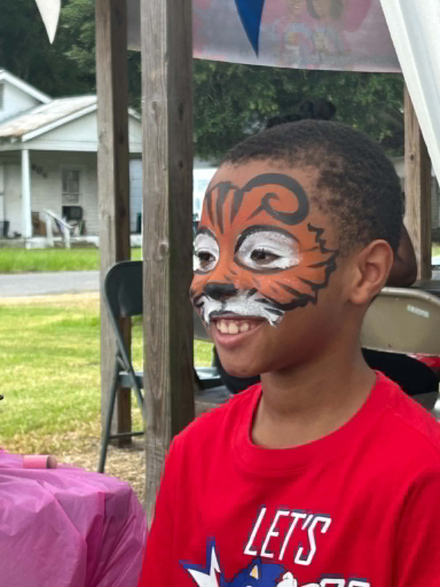 Tiger face painting
